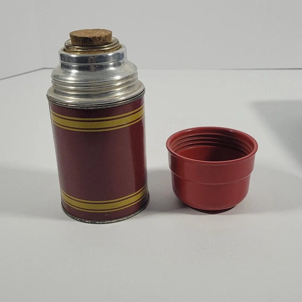 Vintage Blue Metal Lunch Box with Red Striped Thermos Cork Stopper Made in USA - Picture 4 of 15
